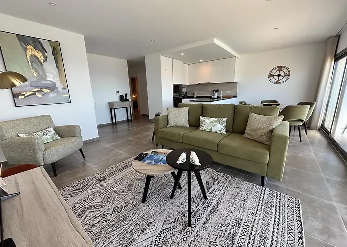 Sunset Horizon - By Sch