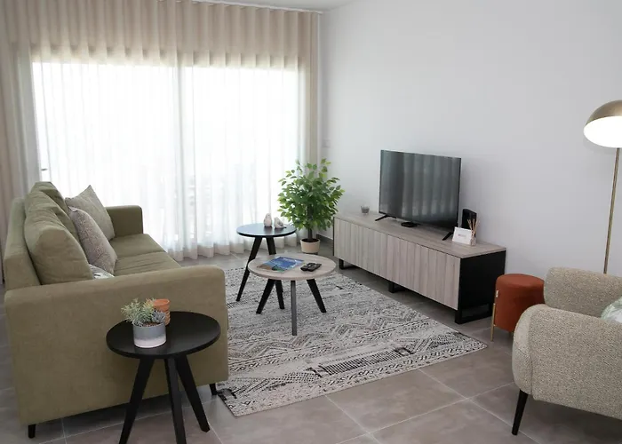 Sunset Horizon - By Sch 纳扎雷